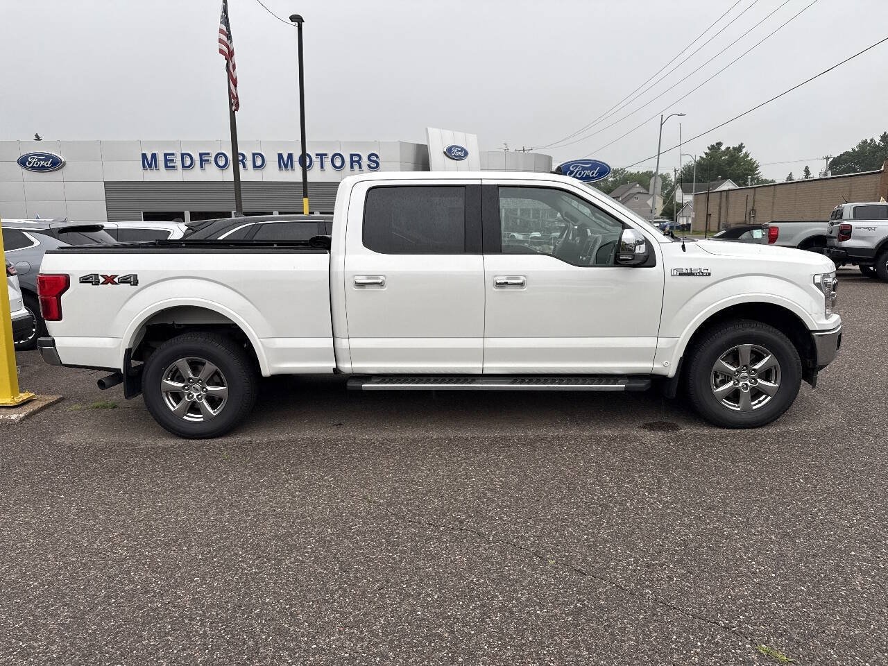 Certified 2020 Ford F150 Lariat w/ Equipment Group 502A Luxury AWD/4WD image 2