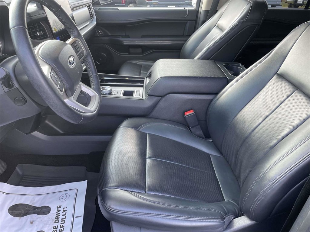 Certified 2022 Ford Expedition Max XLT image 13