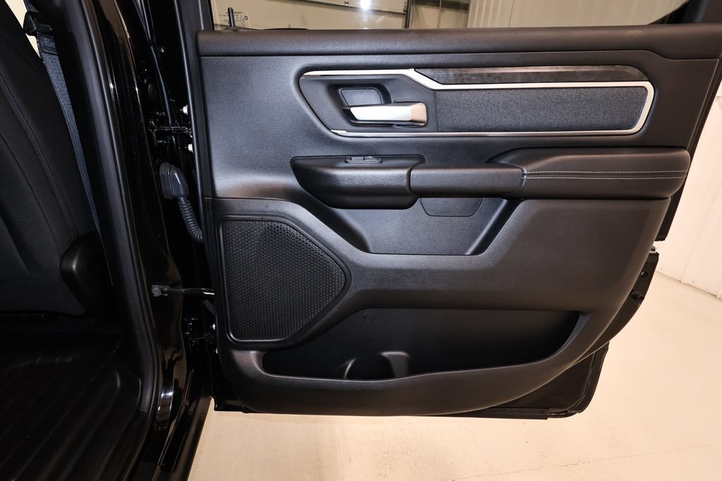 Used 2019 RAM 1500 Big Horn AWD/4WD image 17