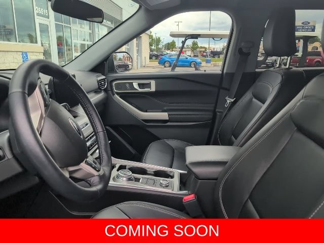 Certified 2023 Ford Explorer XLT w/ Equipment Group 202A AWD/4WD image 4