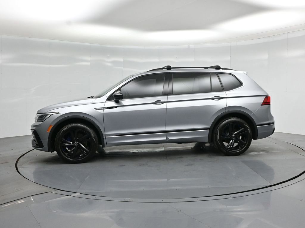 Used 2023 Volkswagen Tiguan SE R-Line FWD image 23
