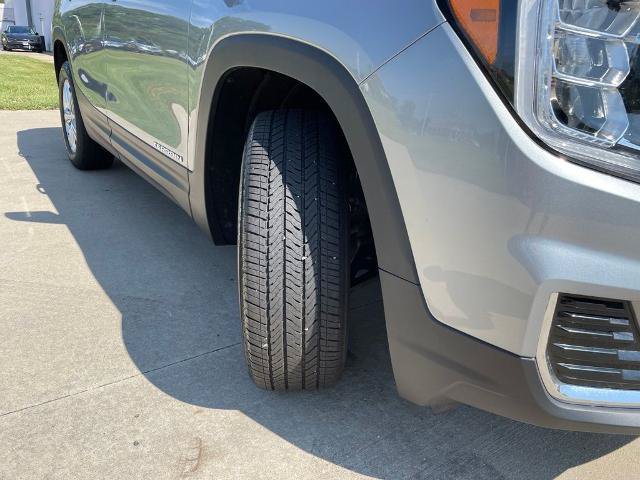 Used 2024 GMC Terrain SLE AWD/4WD image 16