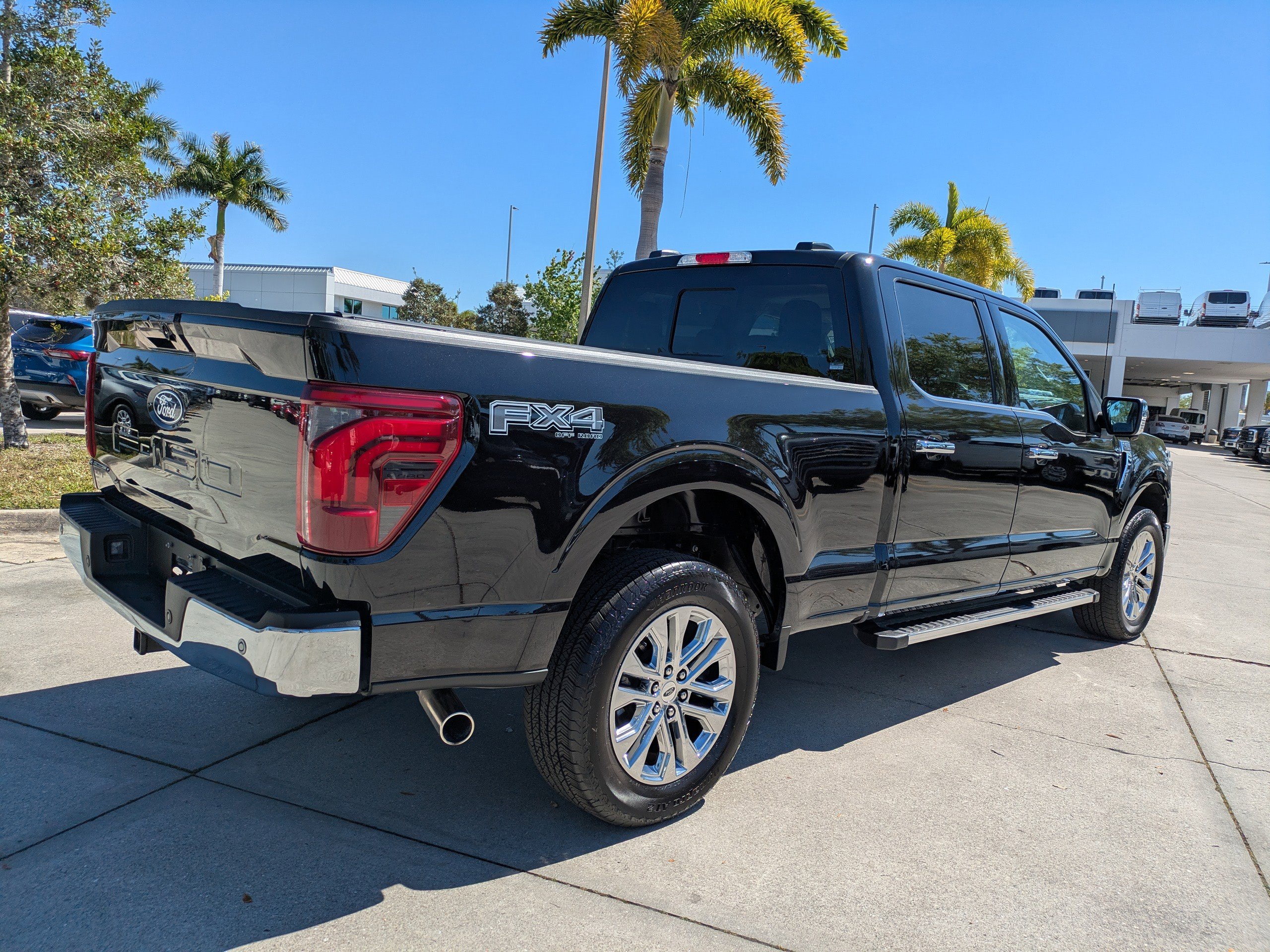 Certified 2025 Ford F150 Lariat w/ Equipment Group 501A Mid AWD/4WD image 4