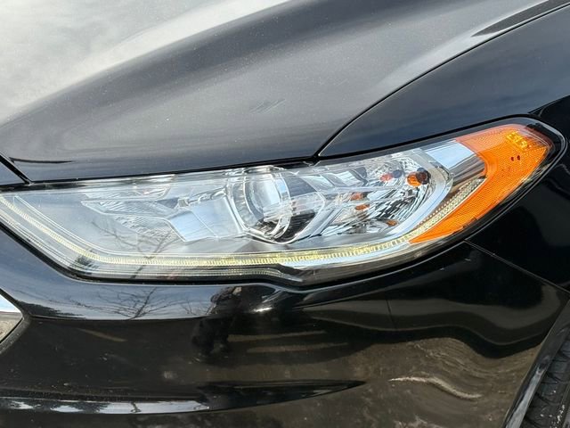 Certified 2017 Ford Fusion SE w/ Fusion SE Technology Package image 25