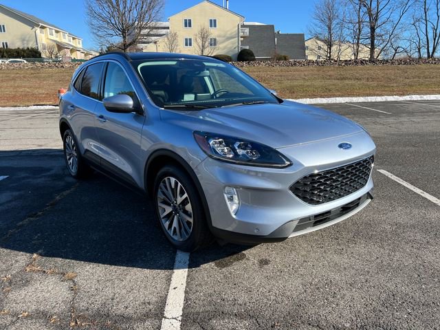 Certified 2022 Ford Escape Titanium image 1