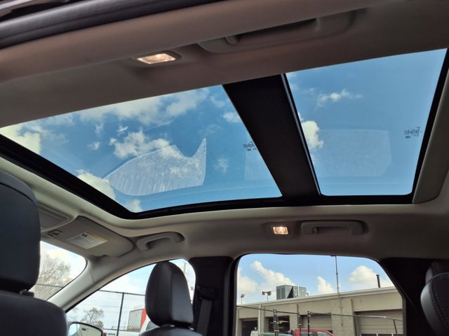 Certified 2024 Ford Escape Platinum image 5