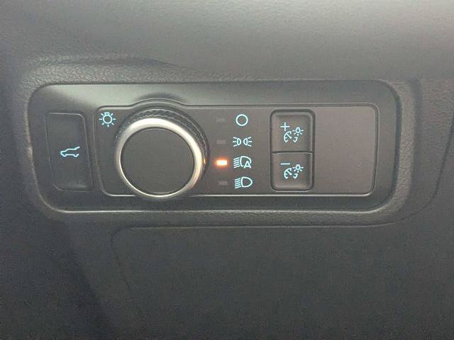 Certified 2026 Ford Explorer Active RWD image 28