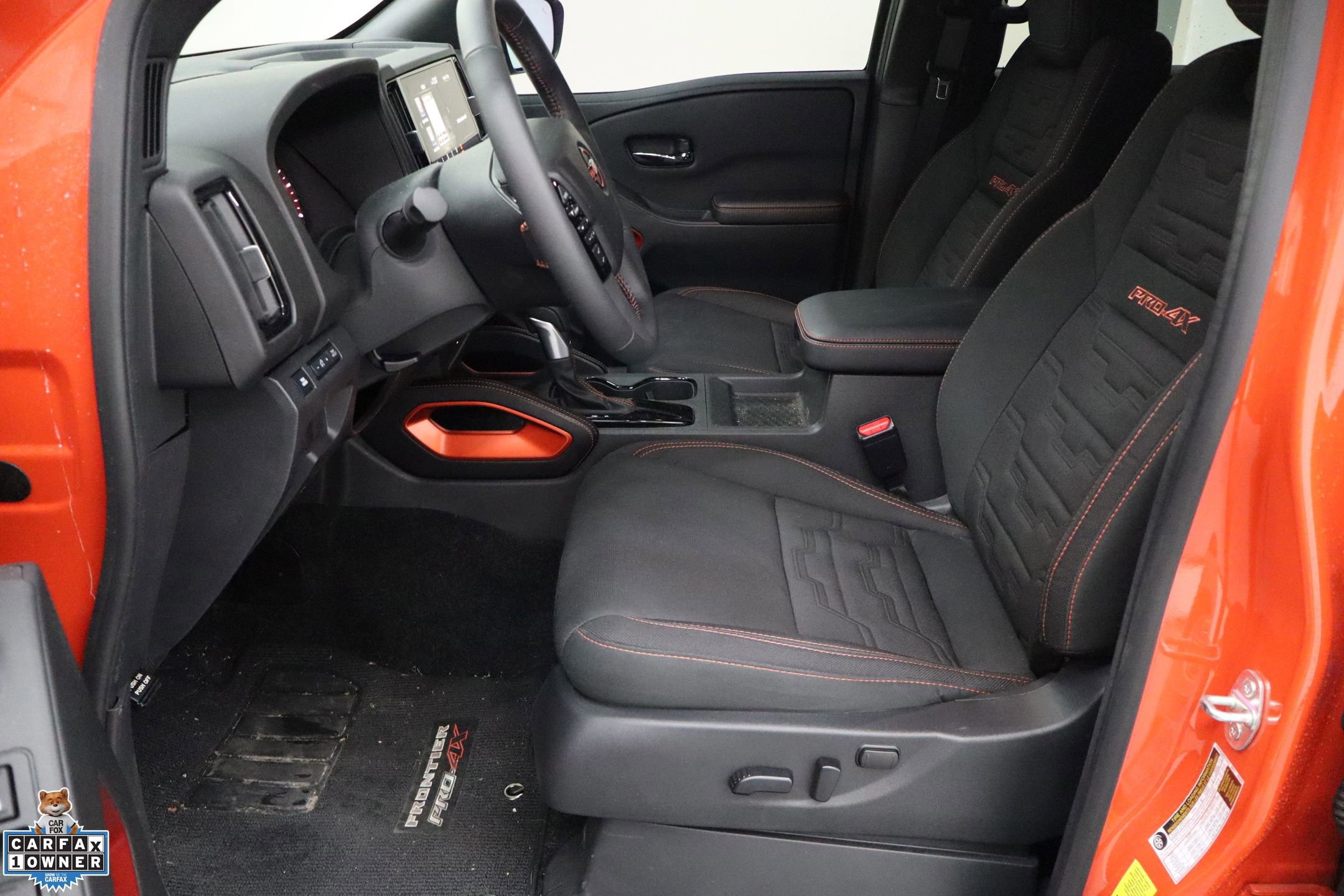 Used 2025 Nissan Frontier PRO-4X w/ Black Accent Package image 17