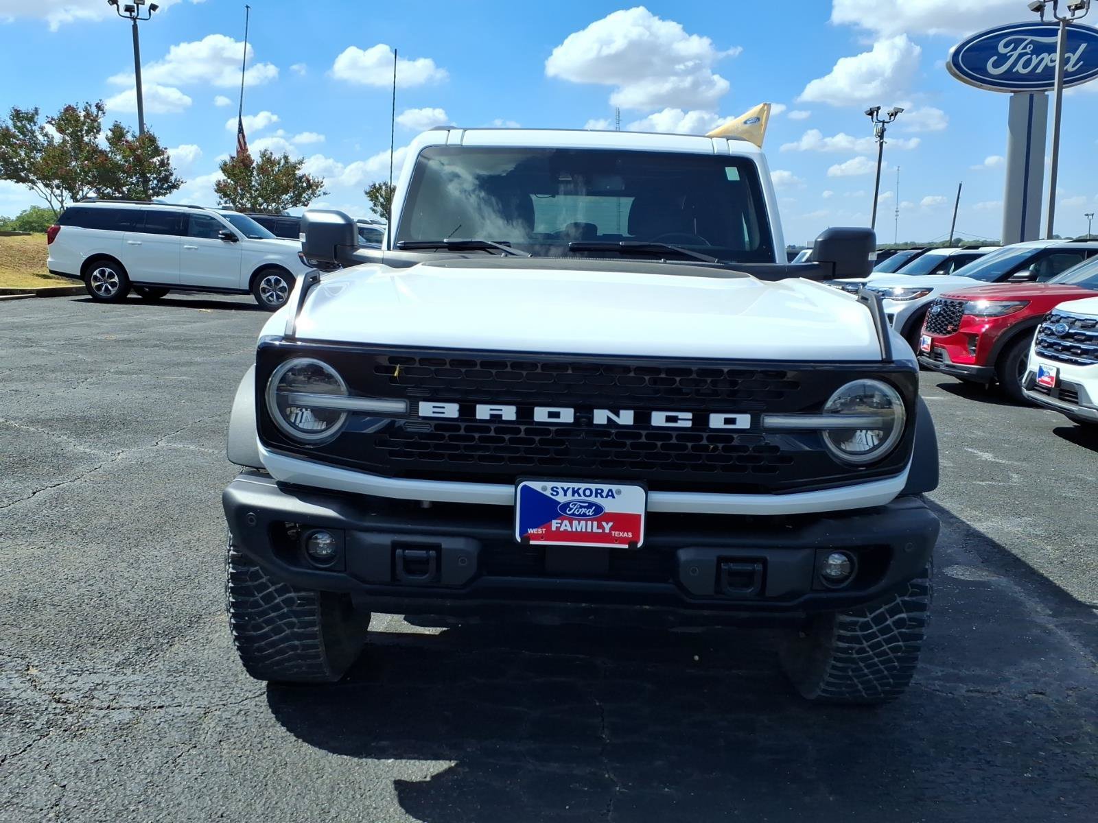 Certified 2023 Ford Bronco Wildtrak AWD/4WD image 2