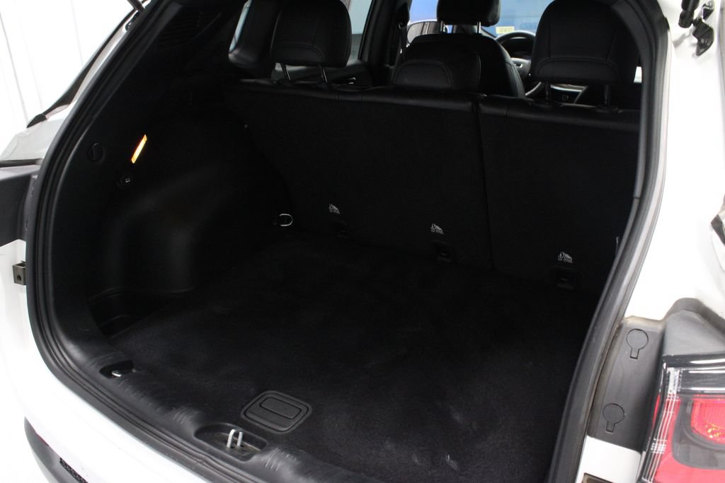 Used 2023 Jeep Compass Limited AWD/4WD image 14
