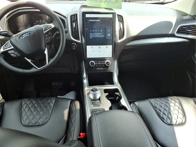 Certified 2024 Ford Edge Titanium AWD/4WD image 10