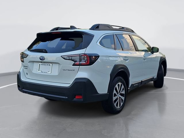 Used 2025 Subaru Outback Premium AWD/4WD image 3