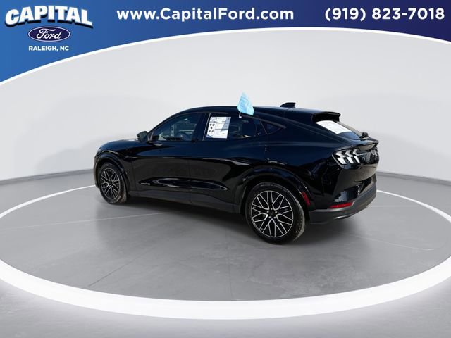 Certified 2025 Ford Mustang Mach-E Premium image 4