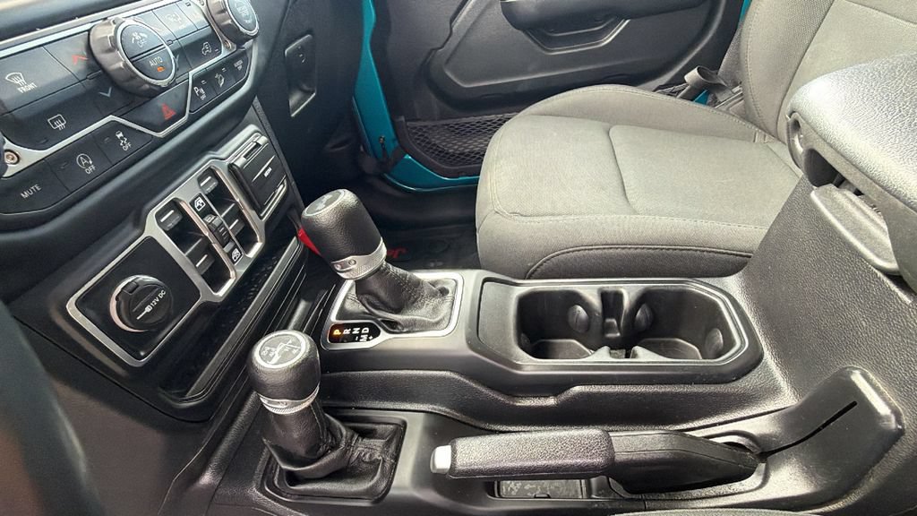 Used 2020 Jeep Wrangler Unlimited Sport AWD/4WD image 22
