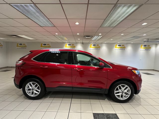 Certified 2024 Ford Edge SEL w/ Convenience Package AWD/4WD image 3