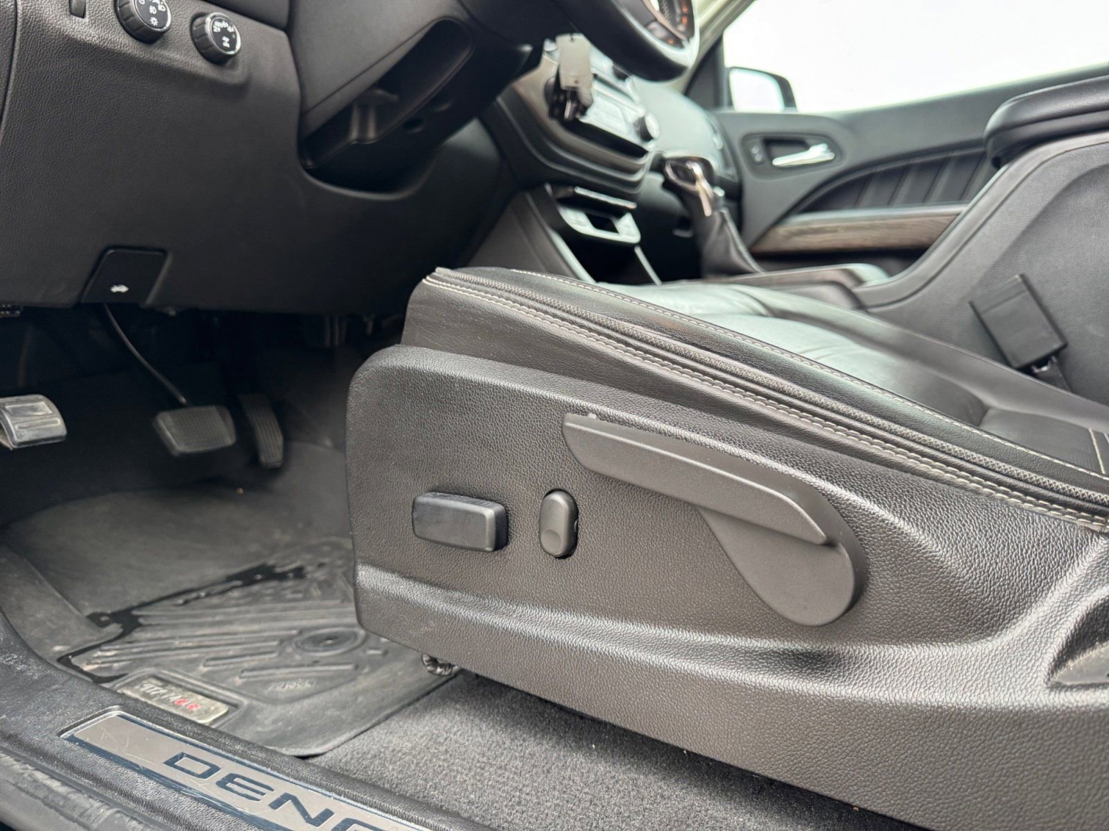 Used 2022 GMC Canyon Denali AWD/4WD image 20