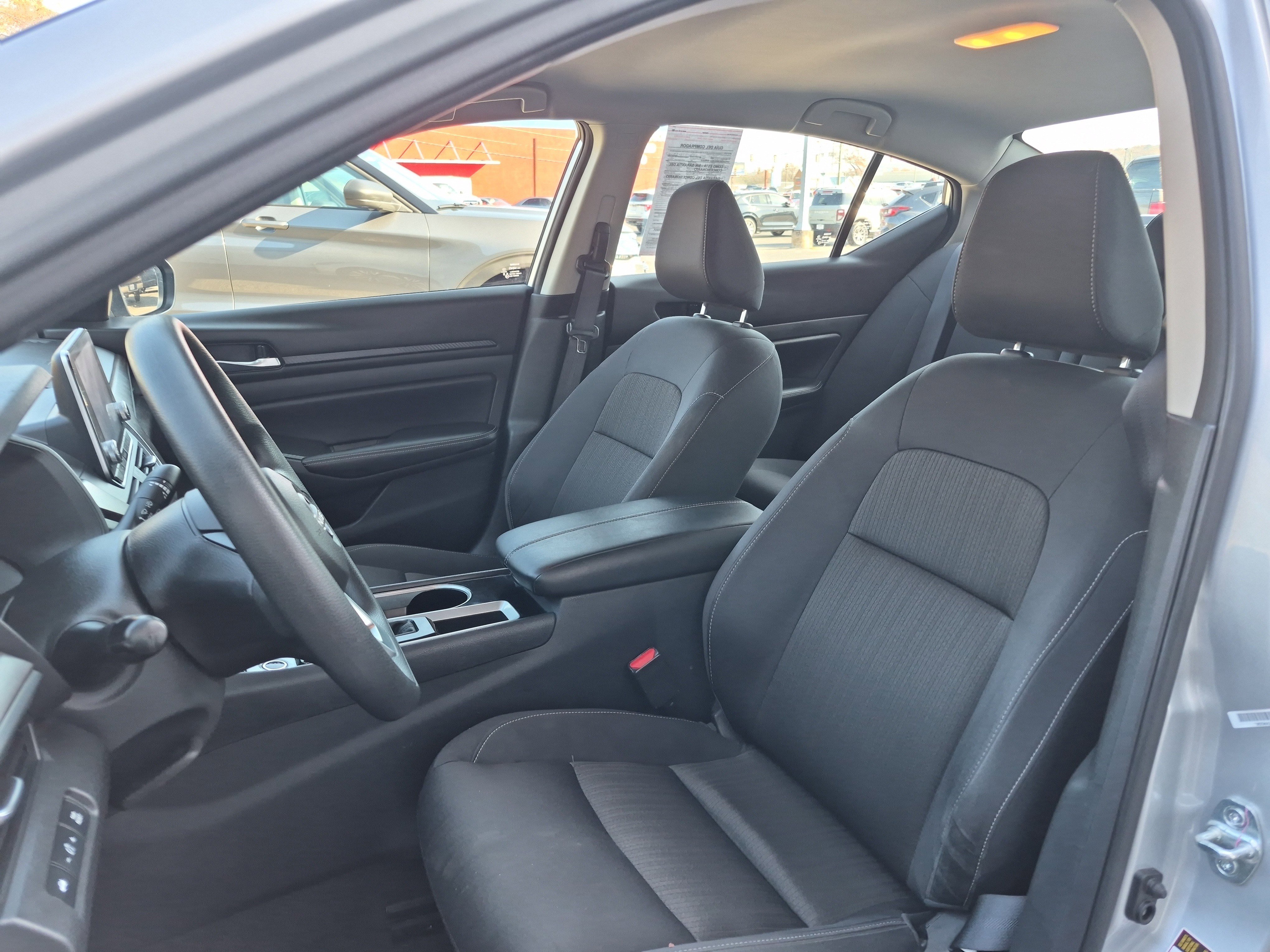 Used 2024 Nissan Altima 2.5 SV image 11