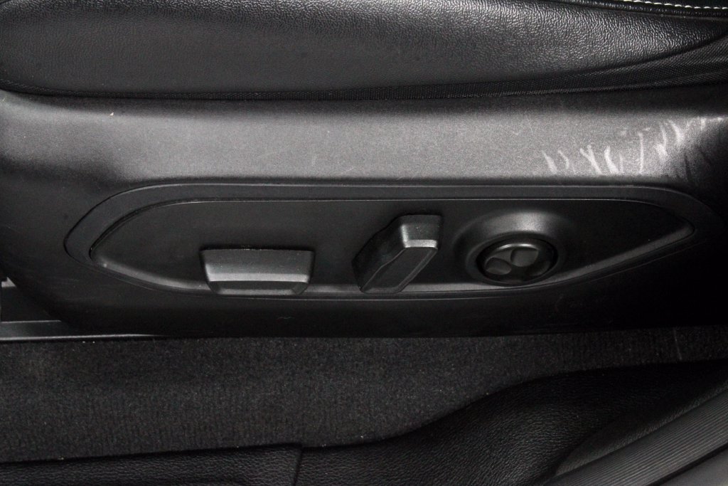Used 2023 Jeep Grand Cherokee Altitude AWD/4WD image 24