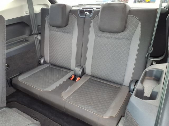 Used 2021 Volkswagen Tiguan S FWD image 12