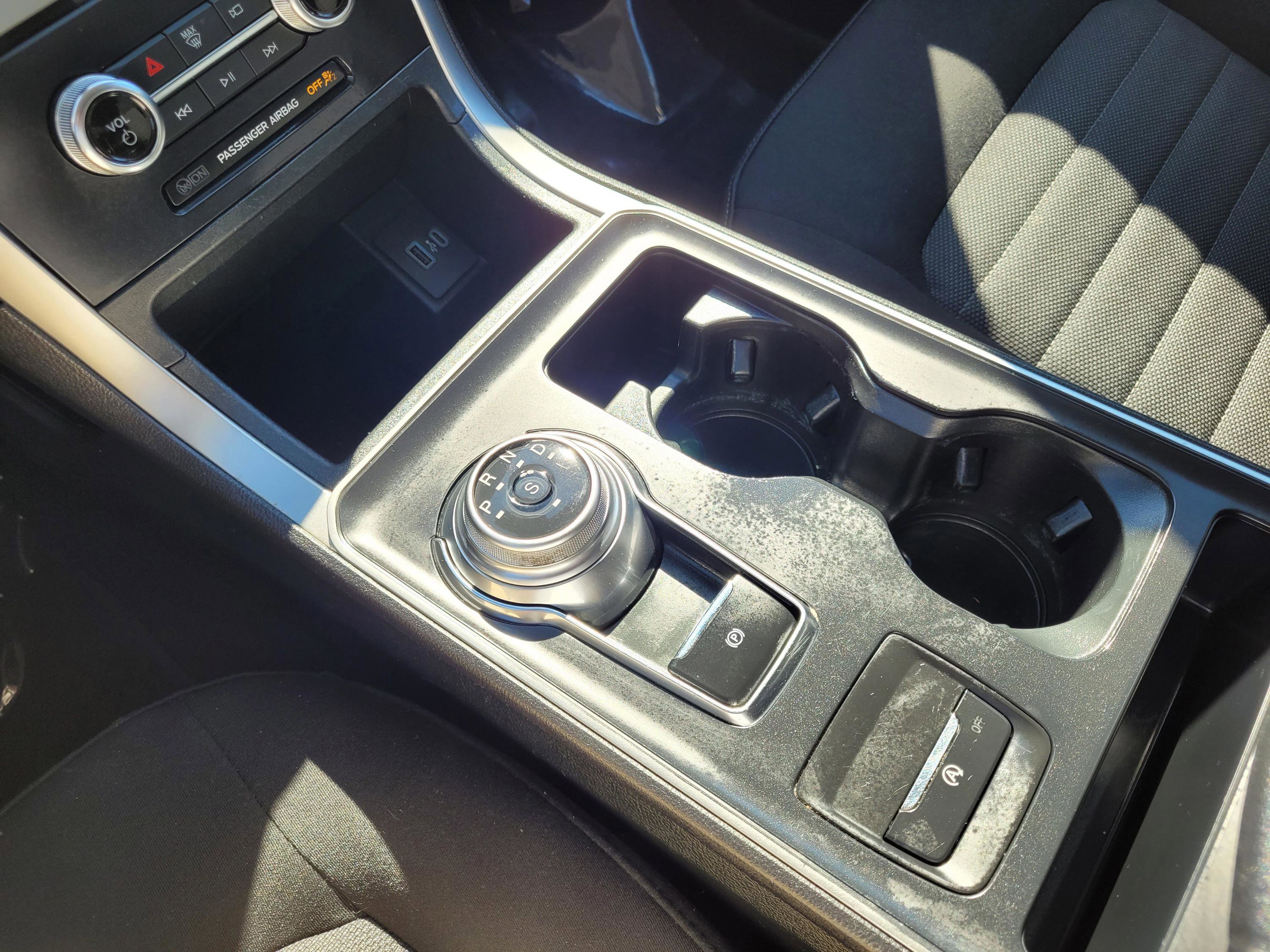 Certified 2024 Ford Edge SE w/ Cargo Accessory Package image 23