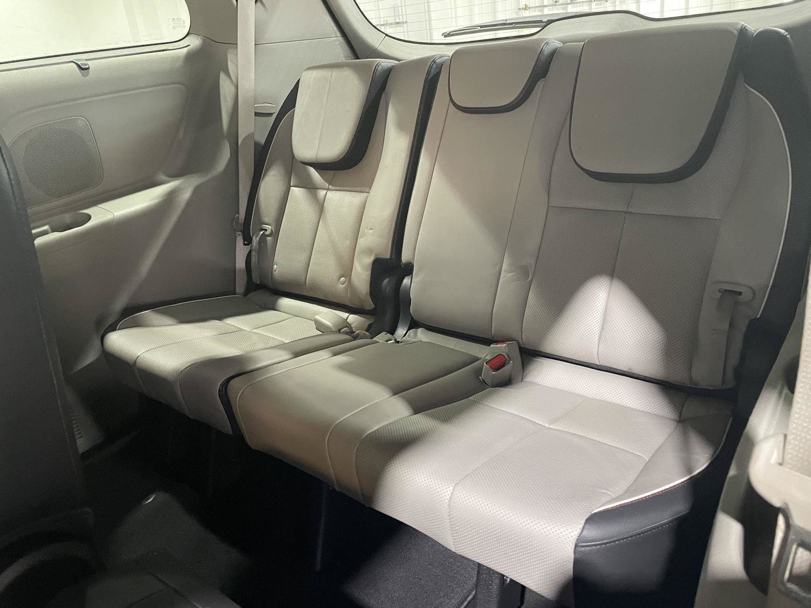 Used 2019 Kia Sedona EX FWD image 29