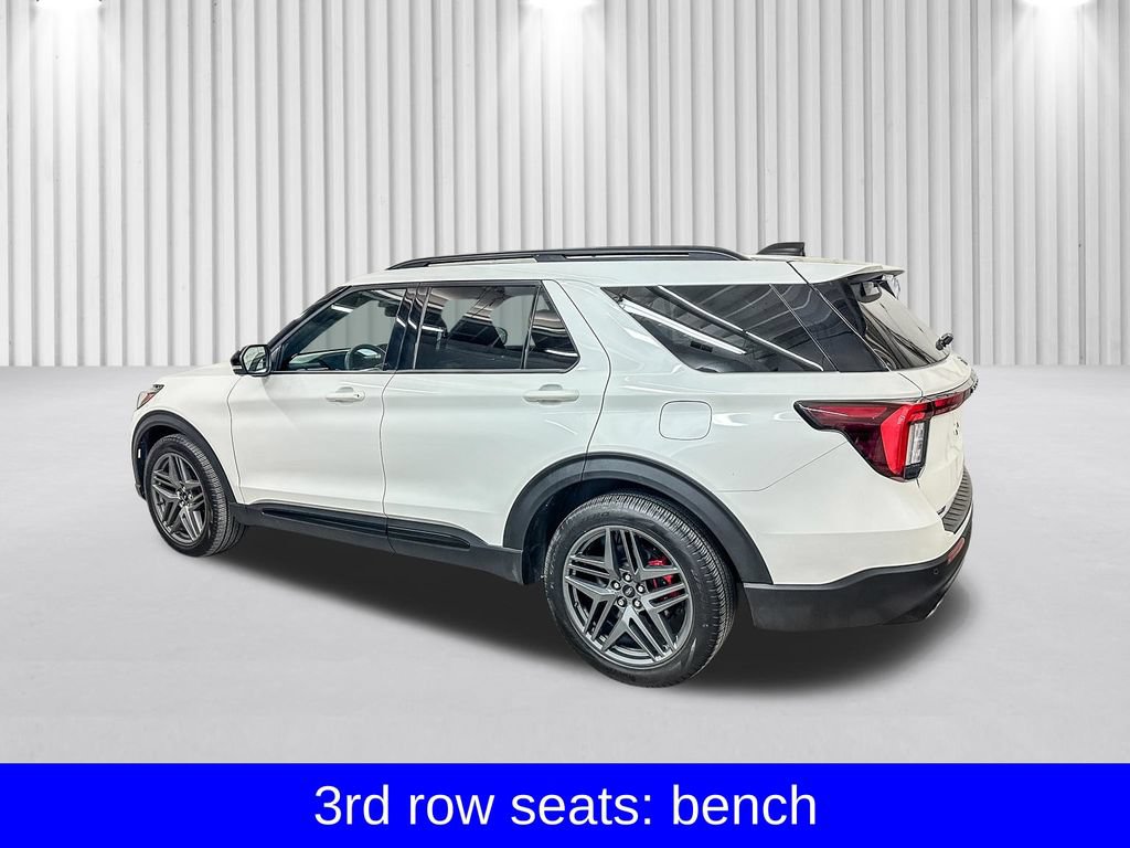 Certified 2025 Ford Explorer ST AWD/4WD image 9