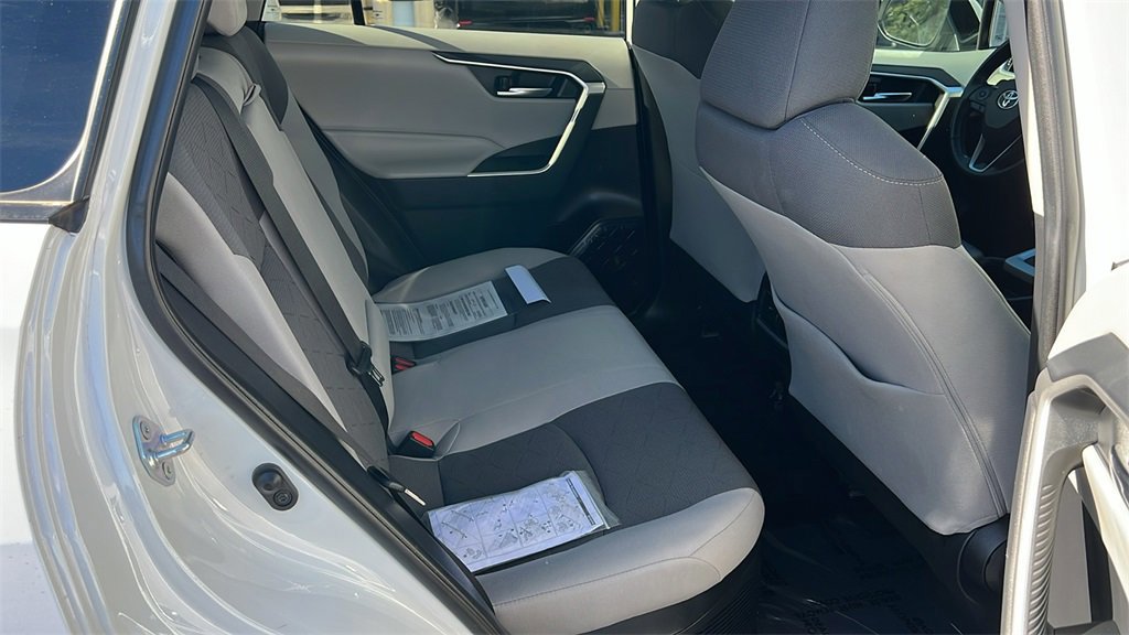 Used 2019 Toyota RAV4 XLE image 8