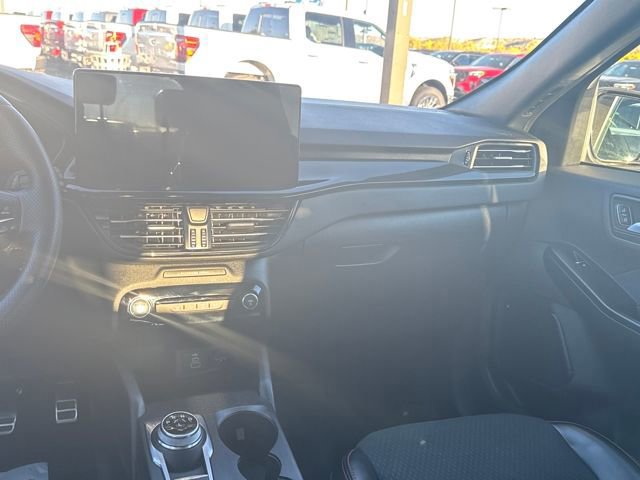Certified 2024 Ford Escape ST-Line w/ Tech Pack #1 image 17