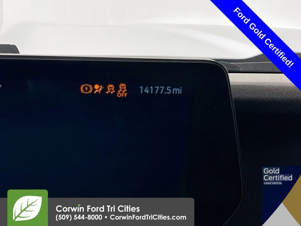 Certified 2025 Ford Expedition Max Platinum AWD/4WD image 2