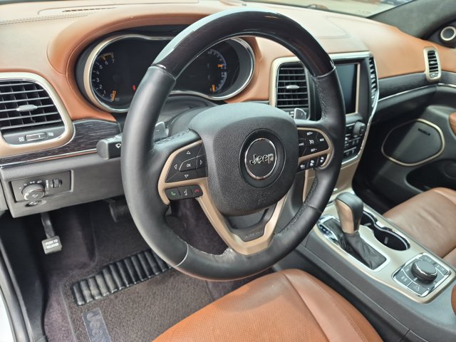 Used 2017 Jeep Grand Cherokee Summit AWD/4WD image 17