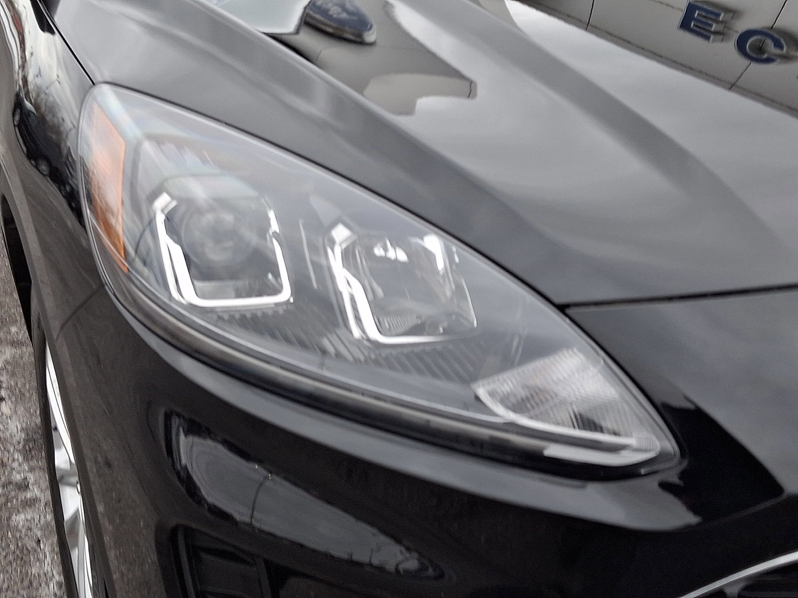 Certified 2022 Ford Escape SE w/ Convenience Package image 9