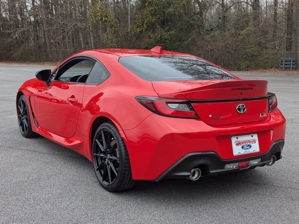 Used 2025 Toyota GR86 Premium image 3