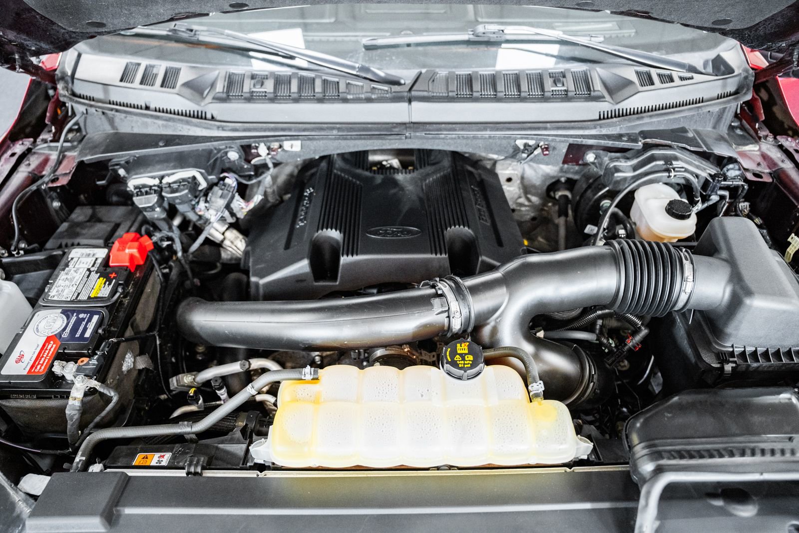 Certified 2018 Ford F150 Platinum w/ Equipment Group 701A Luxury image 30