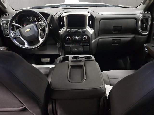 Used 2021 Chevrolet Silverado 1500 LT AWD/4WD image 2