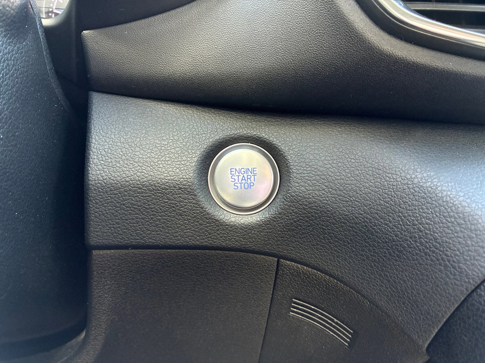 Used 2022 Hyundai Santa Fe SEL image 29