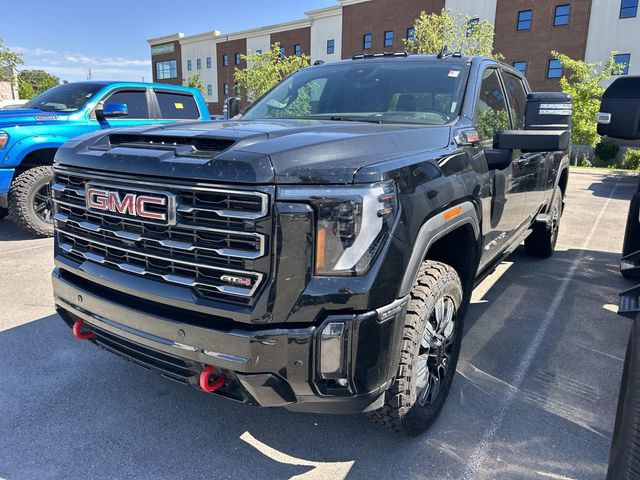 Used 2024 GMC Sierra 2500 AT4 w/ AT4 Premium Plus Package AWD/4WD image 1