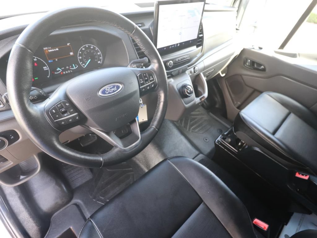 Certified 2023 Ford E-Transit Medium Roof RWD image 4