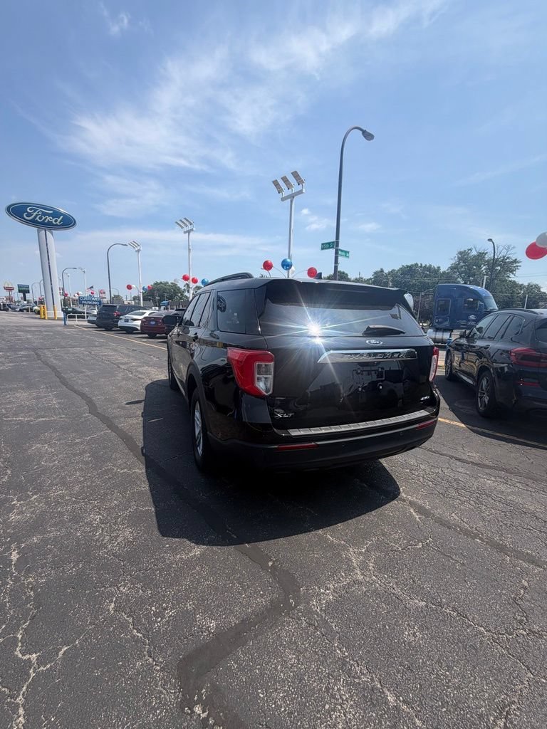 Certified 2022 Ford Explorer XLT w/ Class IV Trailer Tow Package AWD/4WD image 31
