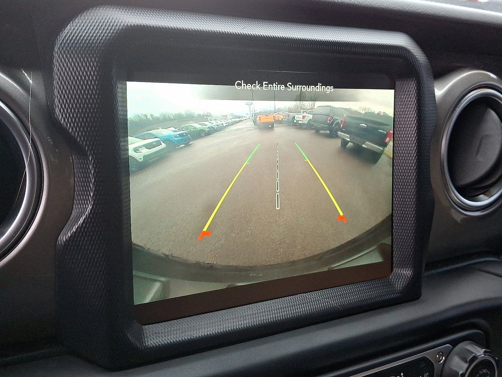 Used 2021 Jeep Wrangler Unlimited Sahara image 24