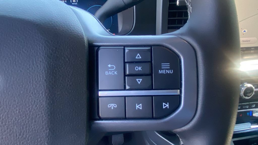 Certified 2025 Ford F350 Lariat AWD/4WD image 23