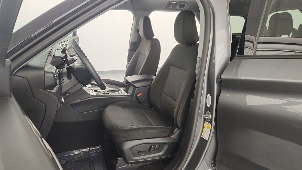 Certified 2024 Ford Explorer XLT AWD/4WD image 14