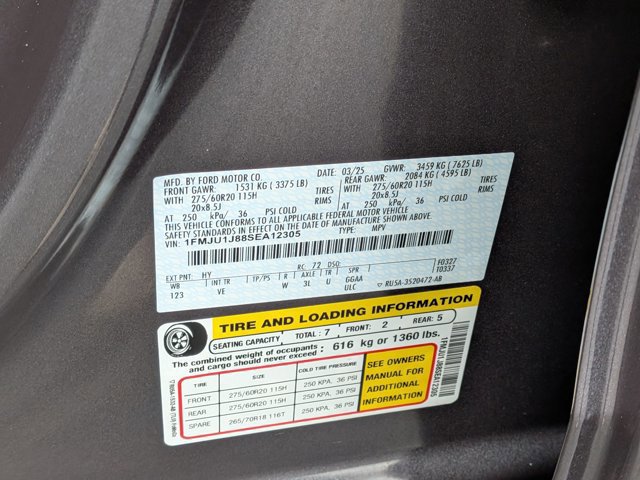 Certified 2025 Ford Expedition Active image 38