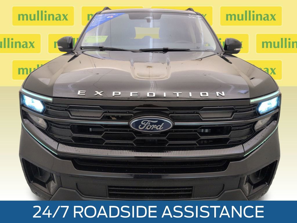 Certified 2025 Ford Expedition Active RWD image 14