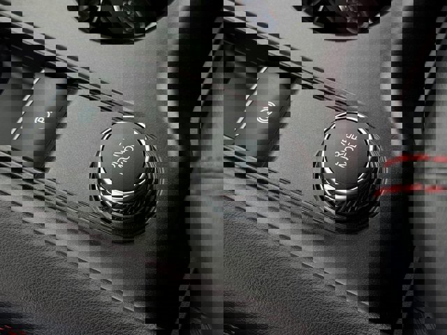 Certified 2025 Ford Explorer ST-Line w/ Premium Package image 33