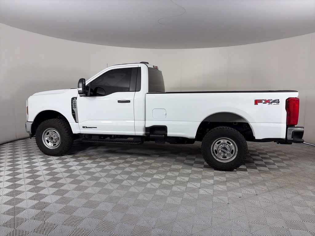 Certified 2025 Ford F250 XL AWD/4WD image 4