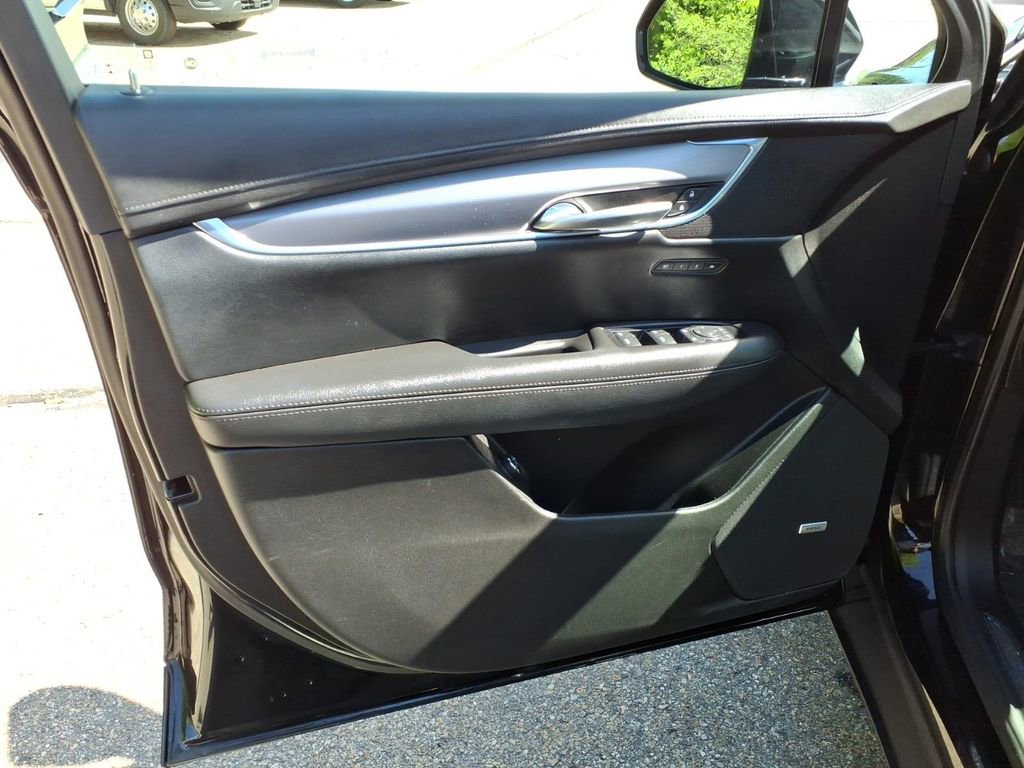 Used 2019 Cadillac XT5 Premium Luxury AWD/4WD image 19
