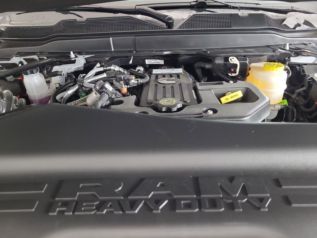Used 2026 RAM 2500 Laramie AWD/4WD image 25