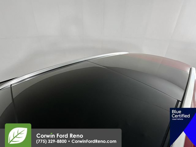 Used 2024 Mercedes-Benz GLC 300 4MATIC image 25