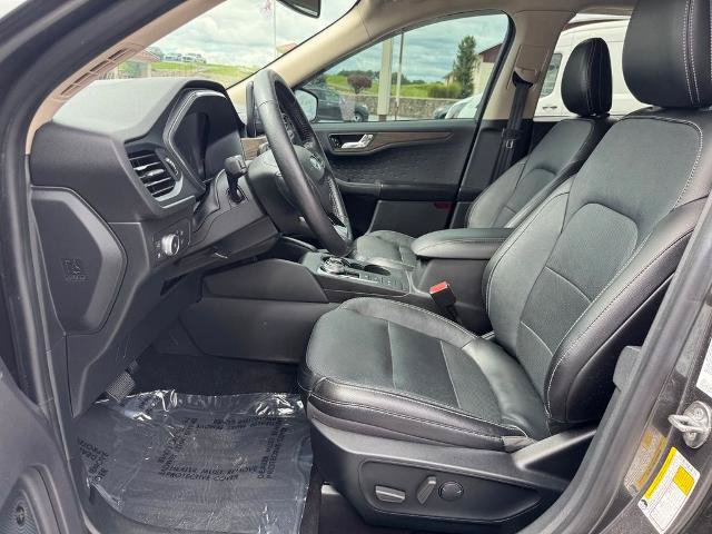 Certified 2020 Ford Escape Titanium AWD/4WD image 12