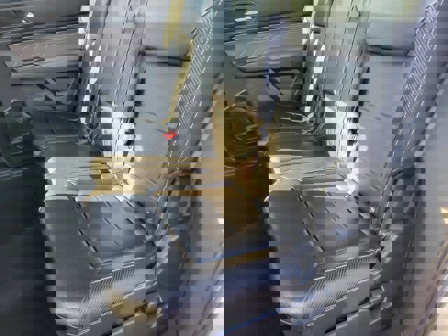 Used 2022 Volkswagen Atlas Cross Sport SEL R-Line image 16